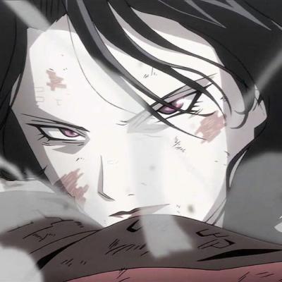 女司机在高速开车化妆理直气壮
